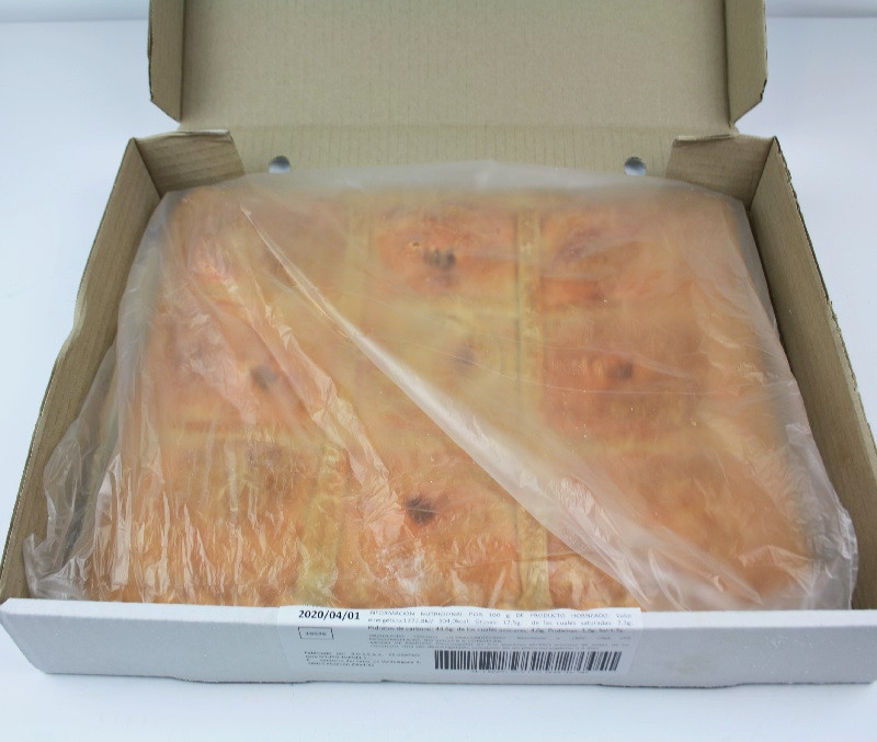 Empanada cocida atún (1 caja de 1,6 kg)