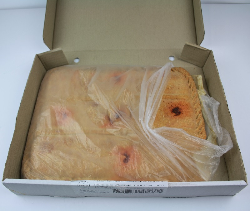 Empanada cocida de carne (1 caja de 1,6 kg)