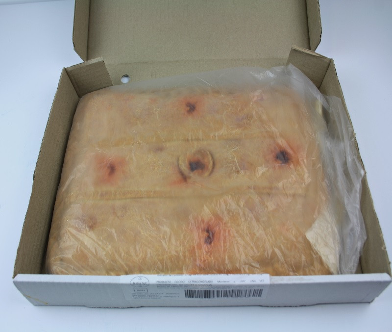 Empanada cocida de carne (1 caja de 1,6 kg)