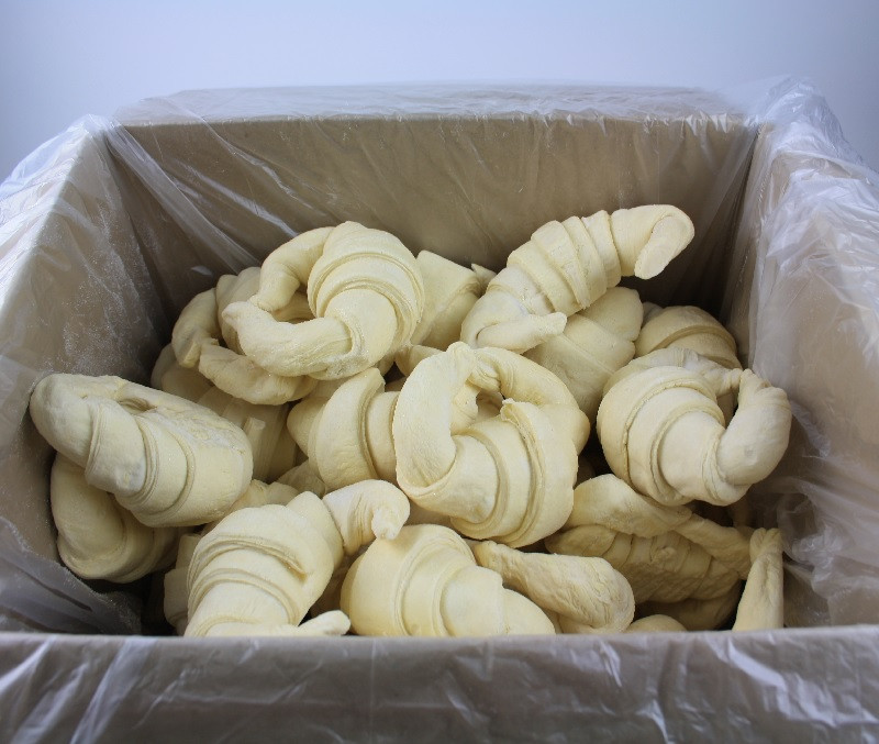 Croissant artesano de margarina fermentada - 40 unidades (1 caja de 4,8 kg aprox.)