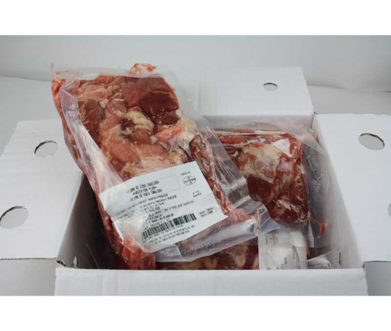 Pluma de cerdo blanco (1 caja de 6 kg)