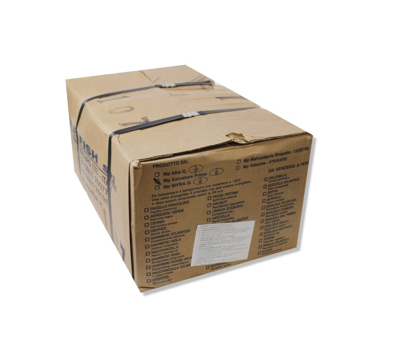 Cola de rape +500 g/pieza 5 bandejas/caja (1 caja de 3 kg)